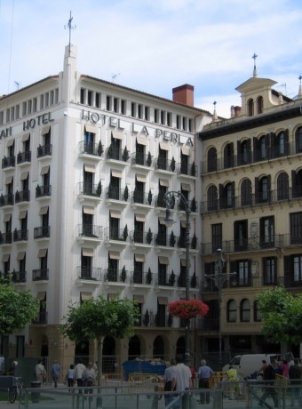 1 - Hotel La Perla